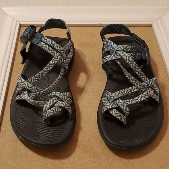 Ladies Chaco teal & cream strapy sandals Size 6 - Picture 2 of 7